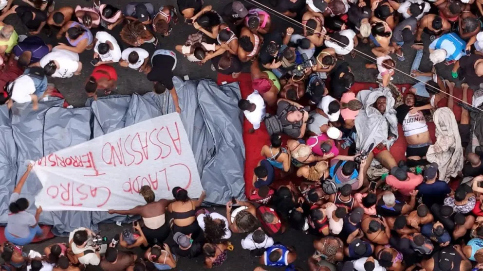 Revelan que los jefes del Comando Vermelho fueron alertados del operativo en Río de Janeiro cuatro horas antes. 