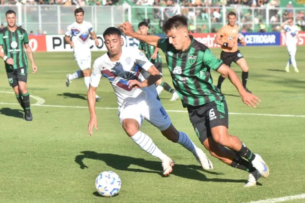 El clásico cuyano que se jugó este año en el Apertura fue triunfo para el Verdinegro por 1-0. Foto 0264Noticias.