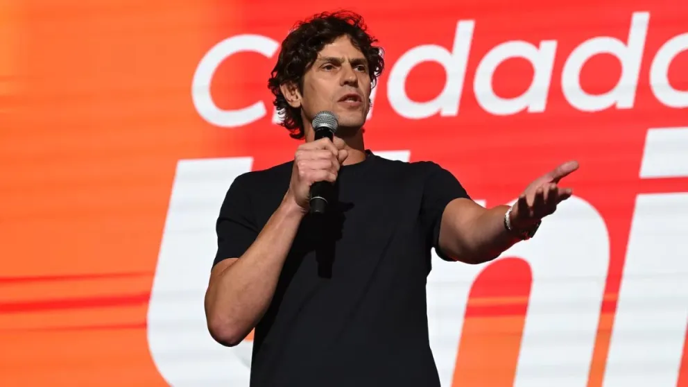 Martín Lousteau ganó la banca que disputaba con la candidata de LLA.