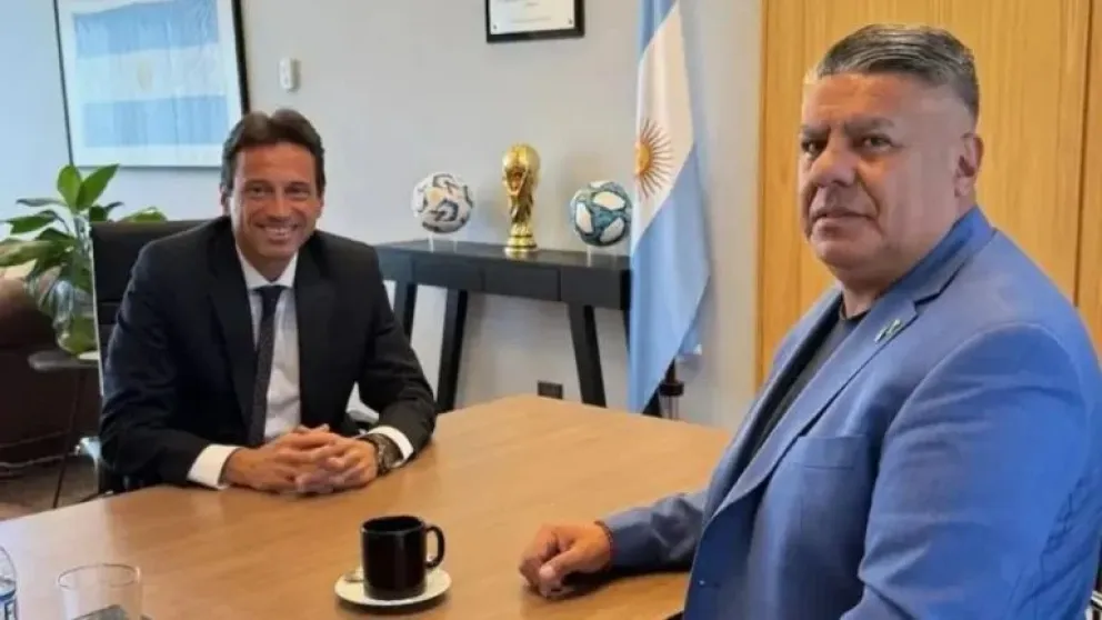 Pasado. Chiqui Tapia, en una reunión con Marcelo Moretti, antes de la crisis que transita San Lorenzo.