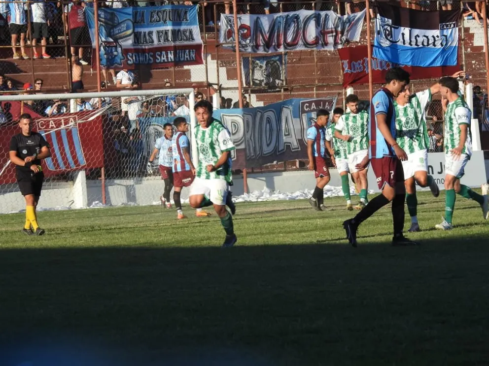 Alianza vs. Desamparados. Fecha n.º 2. Foto 0264Noticias.