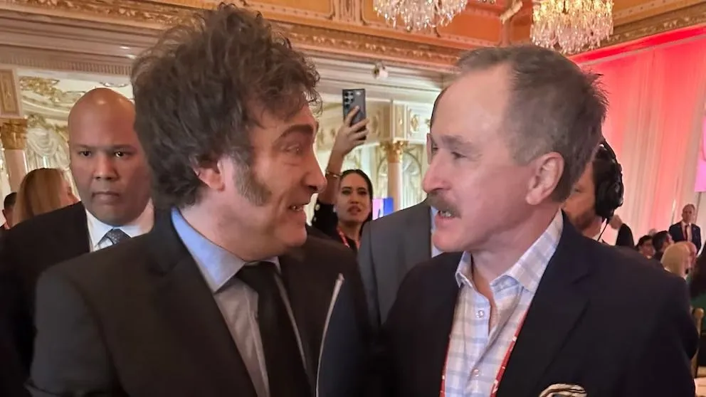 El presidente recibirá al nuevo embajador de los Estados Unidos, Peter Lamelas. 