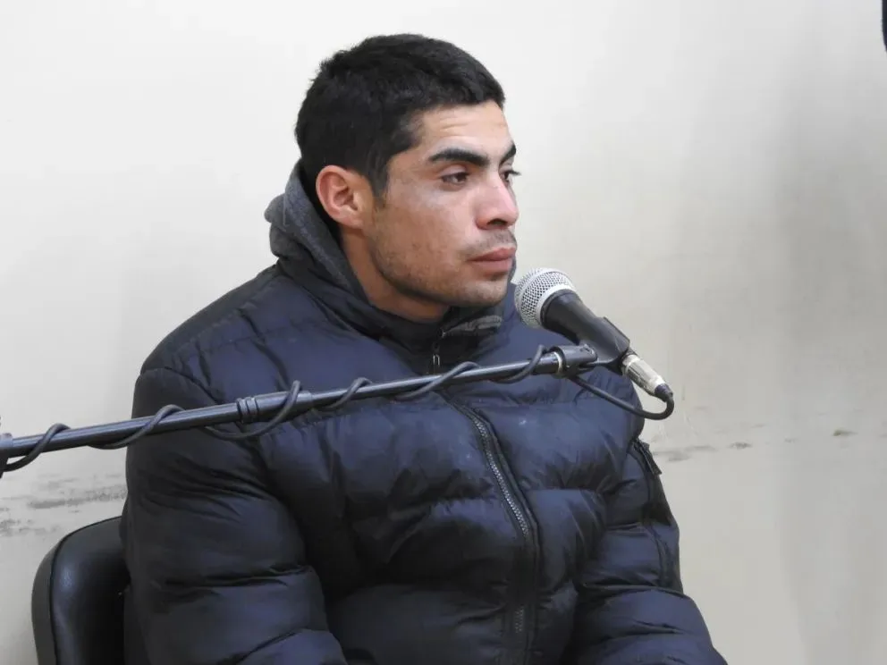 Ramiro Yánez fue condenado este lunes a 2 años y 4 meses de prisión efectiva por haber baleado a Arnaldo André Vargas en el barrio Sierras de Marquesado en junio. (Fotos 0264Noticias).