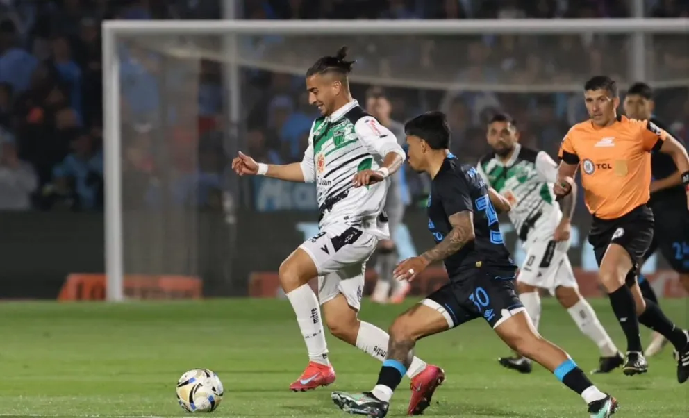 Clave. Diego González, pieza fundamental del mediocampo verdinegro.