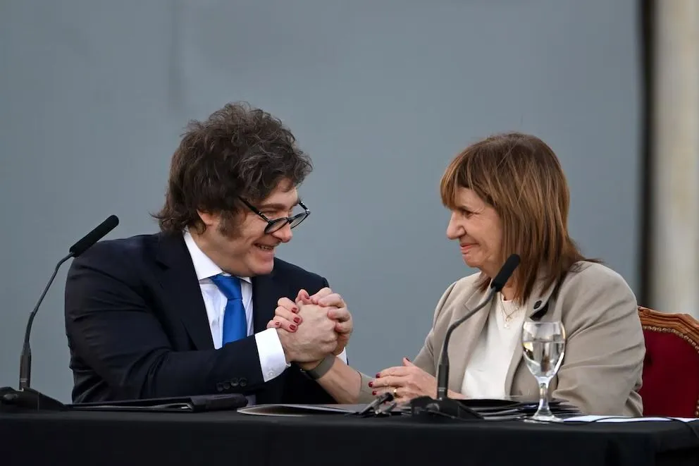 El Gobierno se involucra de lleno en el conflicto en el fútbol: “Voy a estudiar la transparencia de la AFA desde el Senado”, anticipó Patricia Bullrich. 