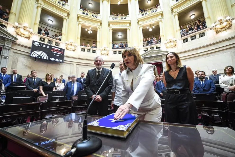 Patricia Bullrich empieza las negociaciones en el Senado para aprobar las reformas del Gobierno. 