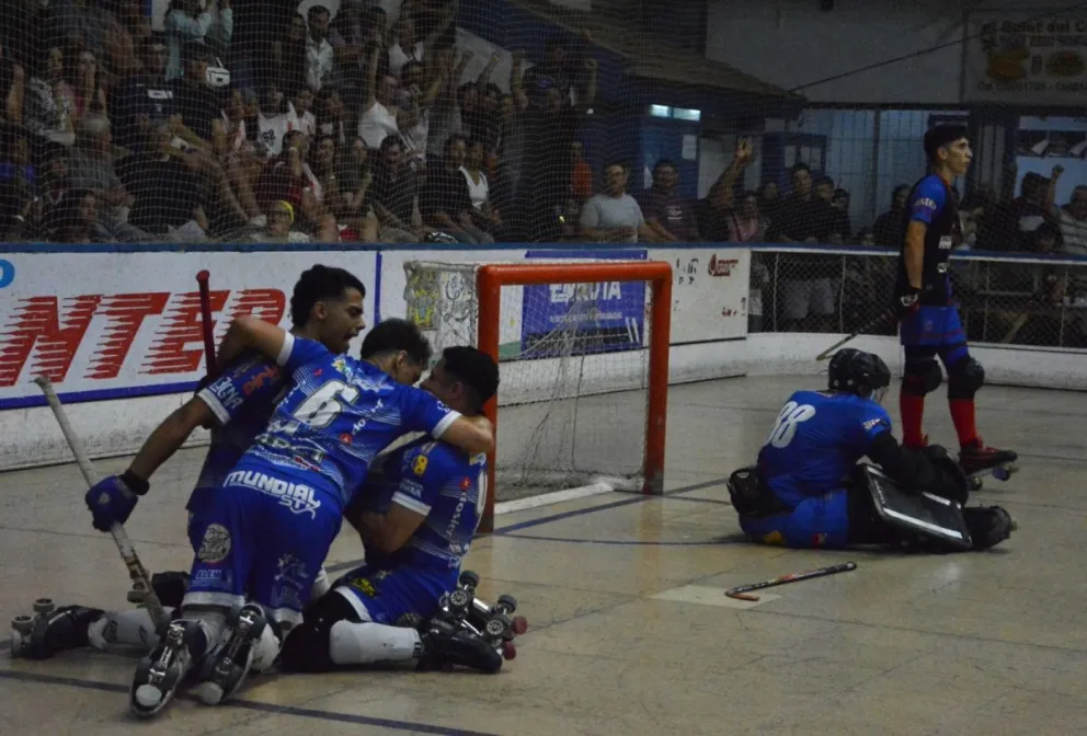 La alegría de Olimpia tras el final del encuentro