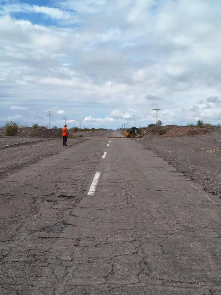 Tras las lluvias en Jáchal asistieron a 12 familias y continúa el operativo.