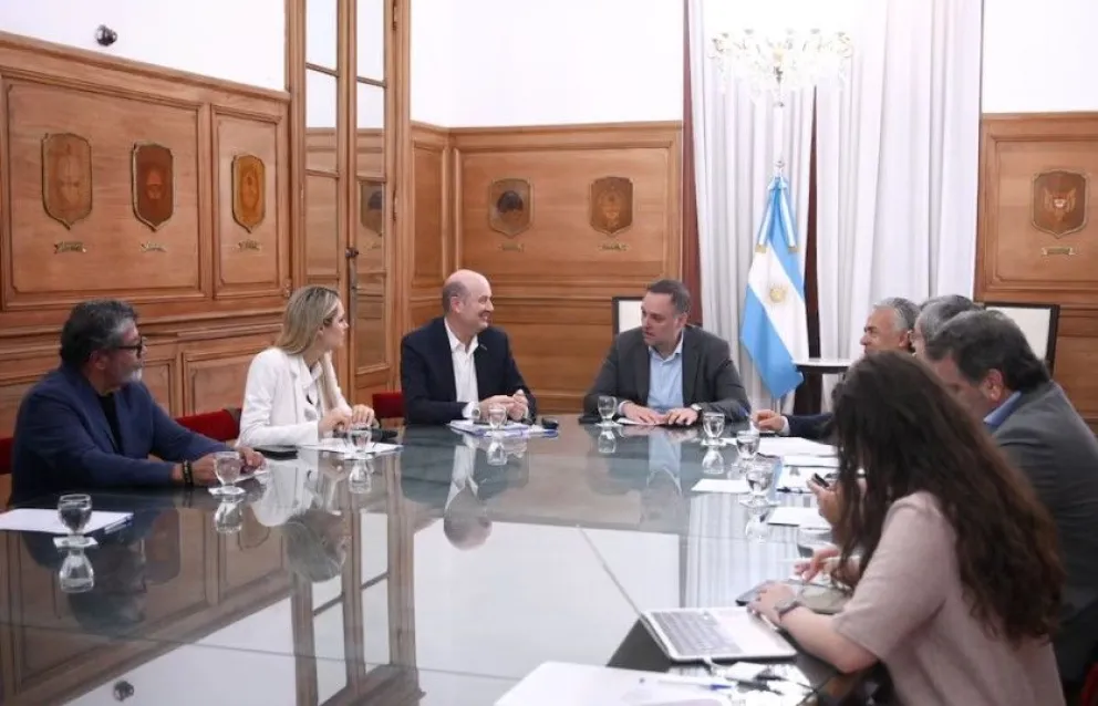 Manuel Adorni encabeza el Consejo de Mayo.