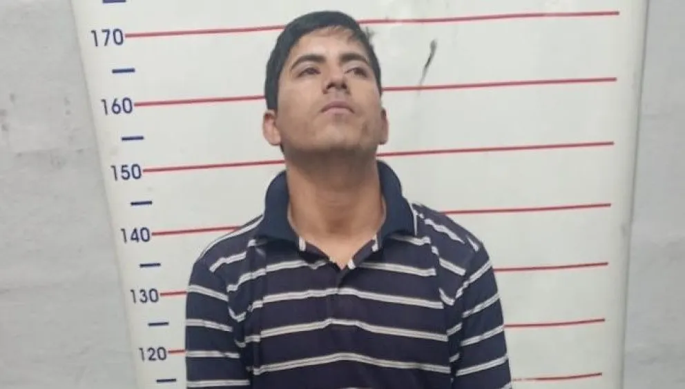 Enzo Cabrera, detenido por robar un celular.