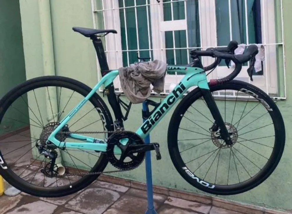 La bicicleta Bianchi robada en la sede del SEP esta madrugada.