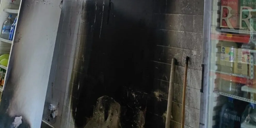 Un incendio provocó grandes pérdidas materiales en una distribuidora sanjuanina. 