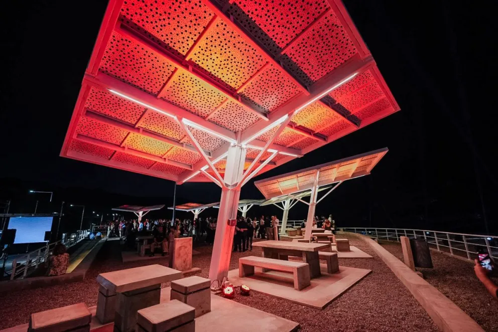 Inauguraron nuevos miradores en el dique Punta Negra para potenciar la temporada de verano. 