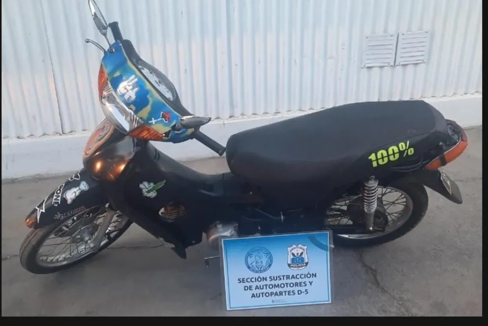 La moto que fue secuestrada en el departamento 9 de Julio.