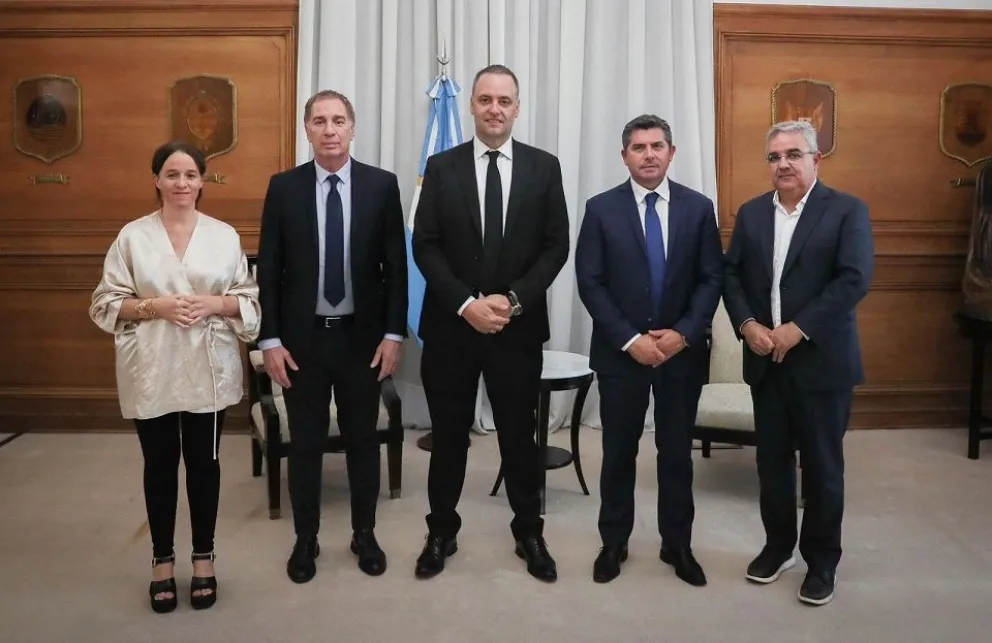 Antecedente. En diciembre pasado, en Casa Rosada, se dio una reunión de la que participaron, entre otros funcionares y gobernadores, Santilli y Orrego.