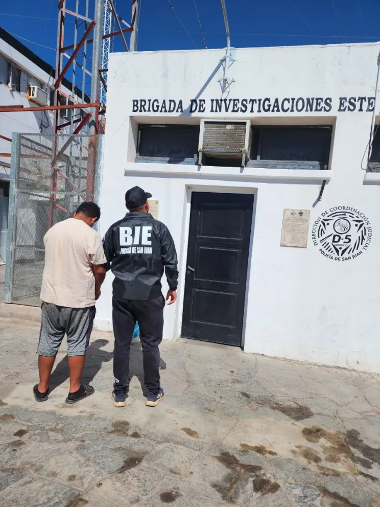 El “Pollo” Ocho al momento de ser detenido.