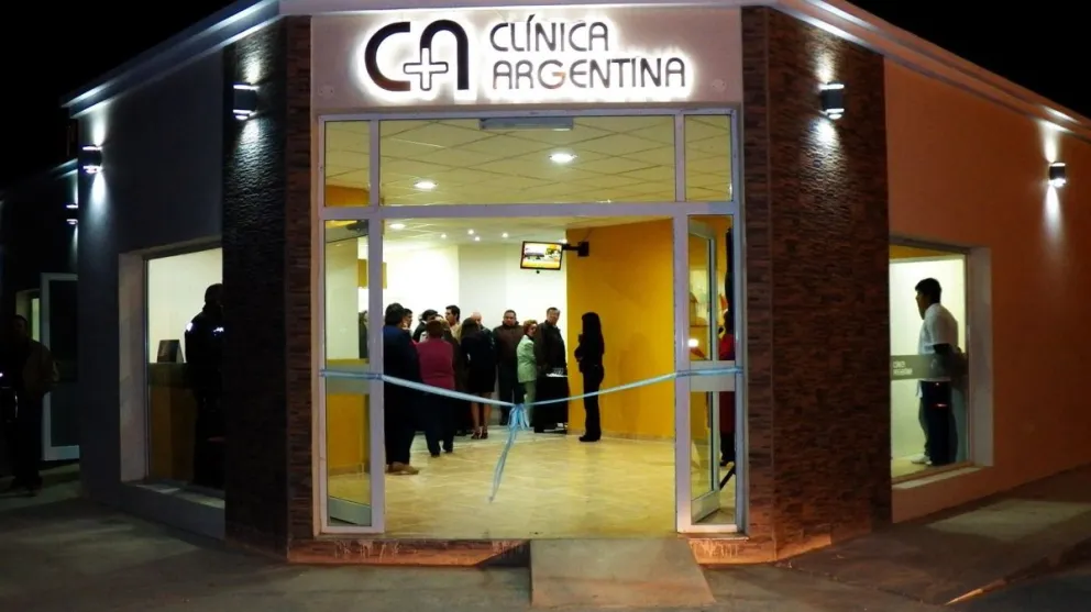 Sede. Los dueños de la Clínica Argentina, de Rodeo, Iglesia, están en la mira de la Justicia por fraude contra la OSP, al igual que dos médicos que trabajan en el sanatorio.