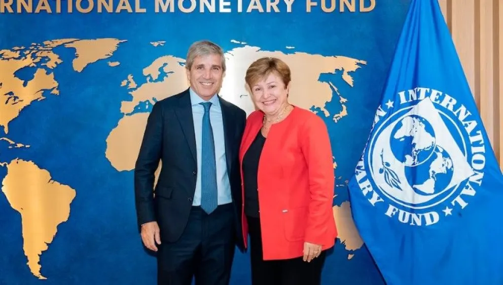 El ministro de Luis Caputo y Kristalina Georgieva, titular del FMI.