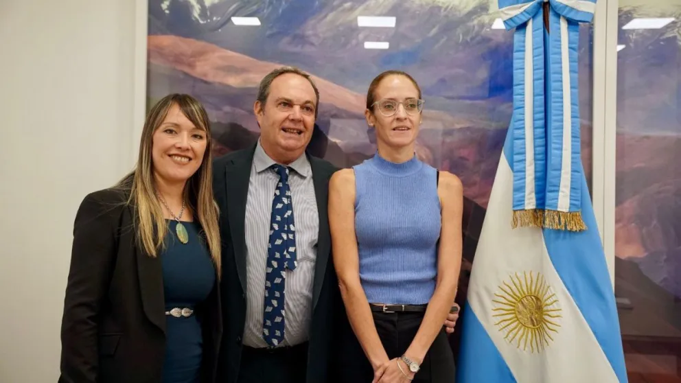 Movimientos. Al asumir como fiscal General, Guillermo Baigorrí renunció a su puesto de juez de Cámara Laboral, el cual se concursará. Yanina Peri (a la derecha) fue designada de manera provisoria como asesora Oficial, otro cargo que se pondrá en juego.