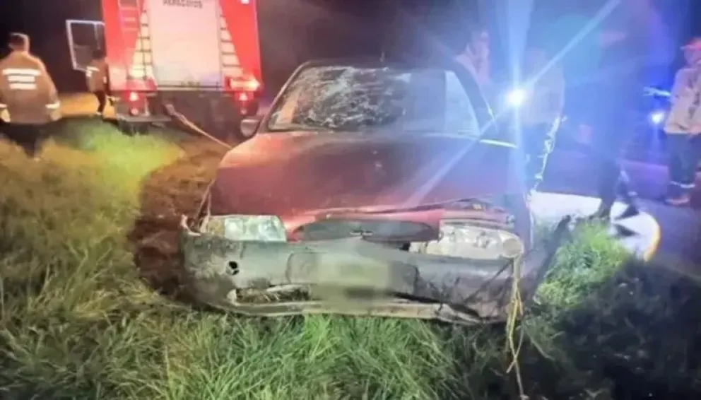 El Ford Fiesta de los sanjuaninos que protagonizó el accidente en San Luis.