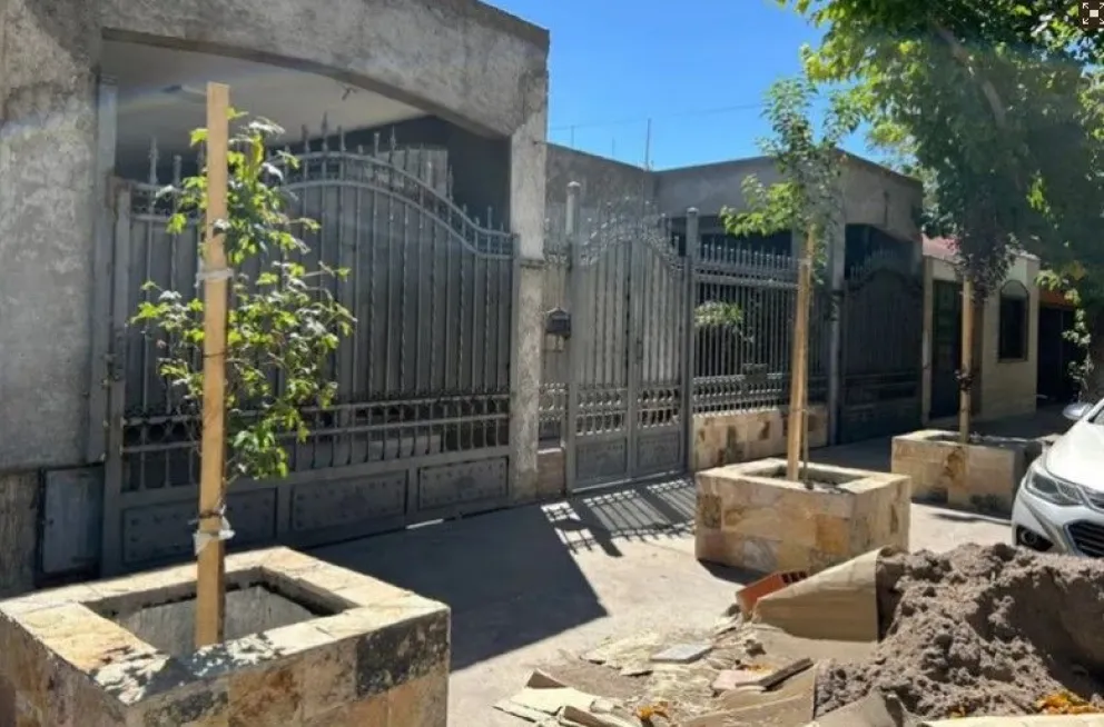 La puerta de la vivienda de Pérez, en el barrio Parque Independencia en Chimbas, donde sucedió el brutal ataque el pasado 17 de marzo.