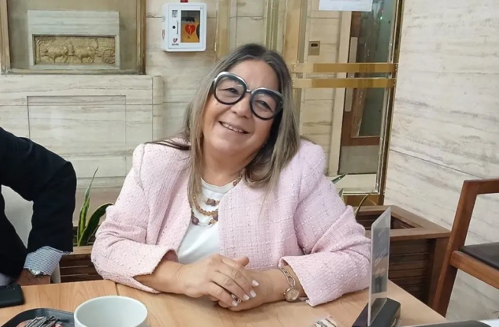 La escribana Adriana Mónica Nechevenko.