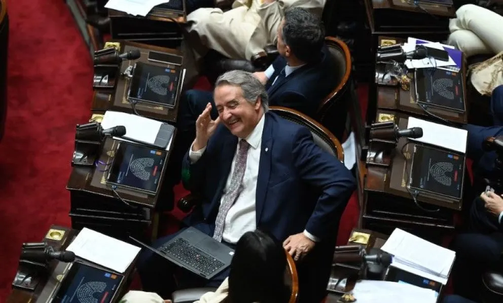El diputado Nicolás Mayoraz defendió la ley oficialista.
