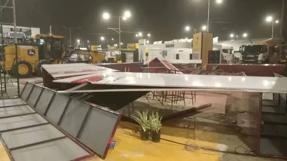 Algunas estructuras se volaron por las importantes ráfagas. 