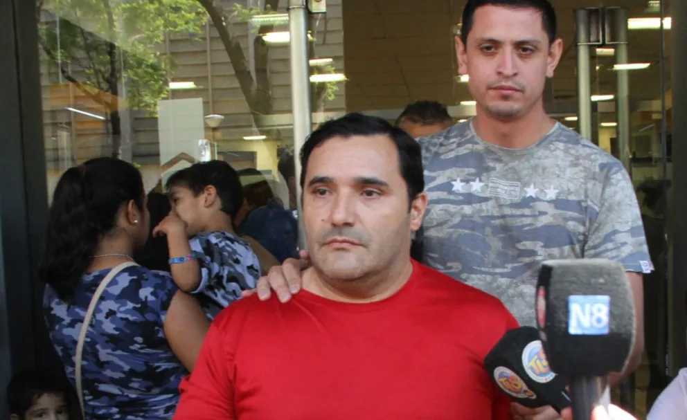 Detención. Romeo Saavedra fue detenido por la Policía con 51 tarjetas de planes sociales en su poder y unos 80 mil pesos fruto de extracciones. Foto: gentileza Diario de Cuyo.