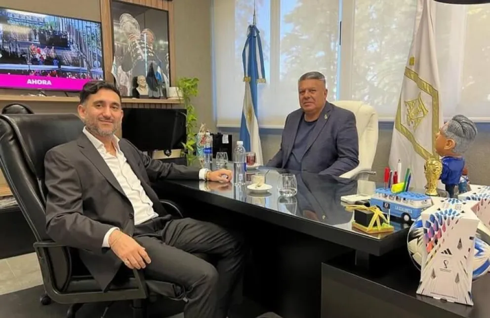 El sanjuanino Claudio Tapia y el dueño de 'Sur Finanzas', Ariel Vallejo.