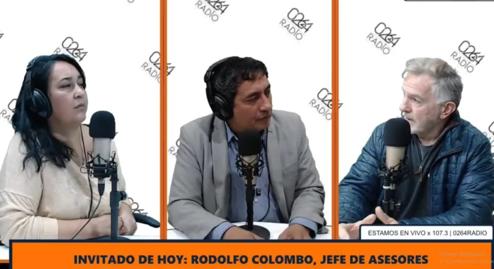 0264 Radio. Rodolfo Colombo, líder de Actuar, junto a los periodistas Ivana Sillero y Walter Rios.