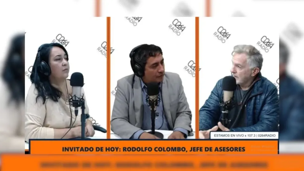 0264 Radio. Rodolfo Colombo, líder de Actuar, junto a los periodistas Ivana Sillero y Walter Rios.