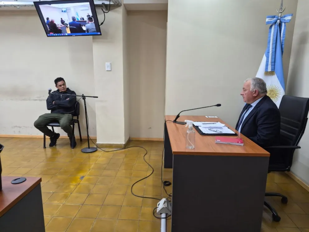  Jorge Augusto Vera, mecánico acusado de sustraer repuestos y accesorios de la concesionaria oficial Toyota Señor González en San Juan. 