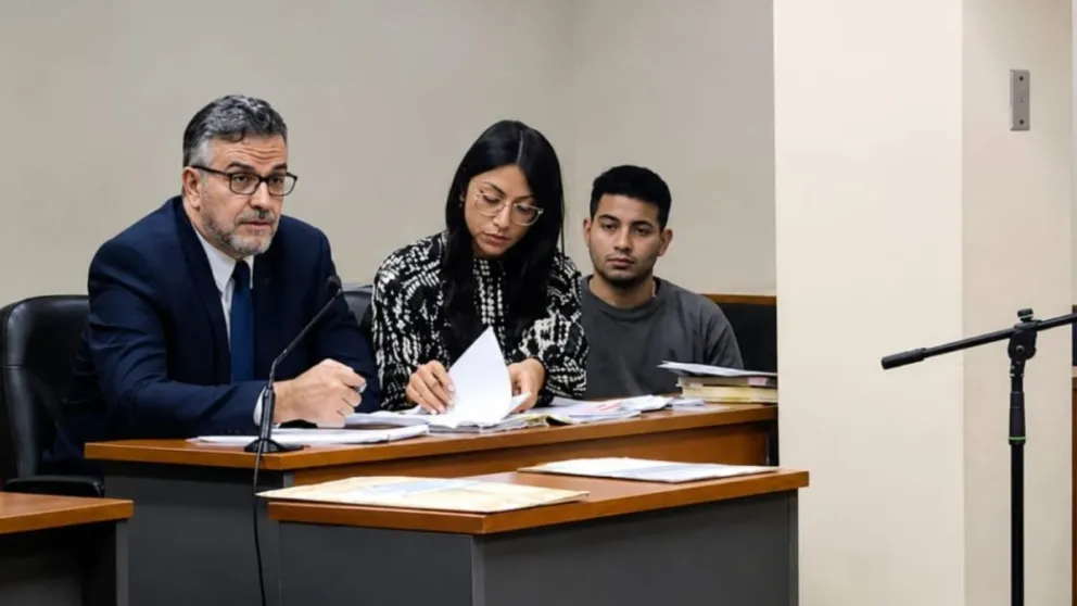 Tomás Ledesma (de gris),  condenado (FOTO: 0264 Noticias)