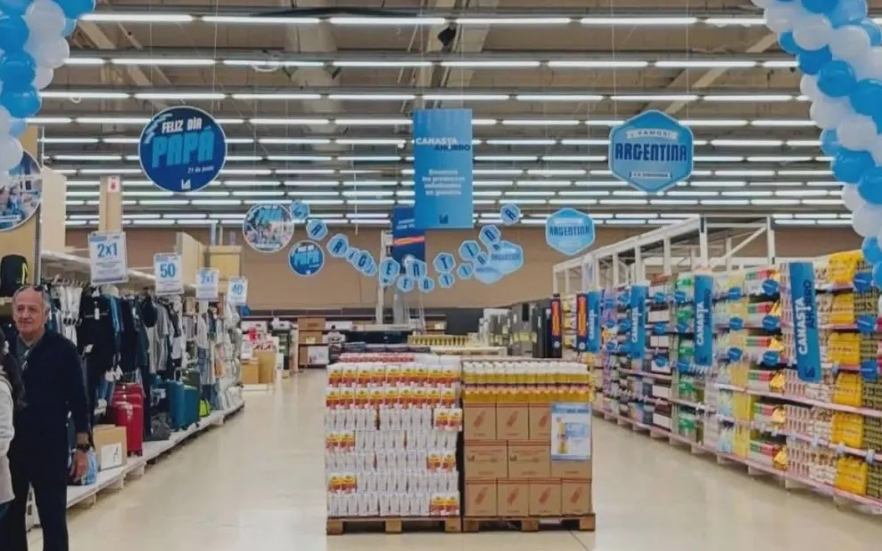 La Anónima ya inauguró este lunes su sede en Salta. Un panorama similar vivirán los sanjuaninos desde el próximo viernes.