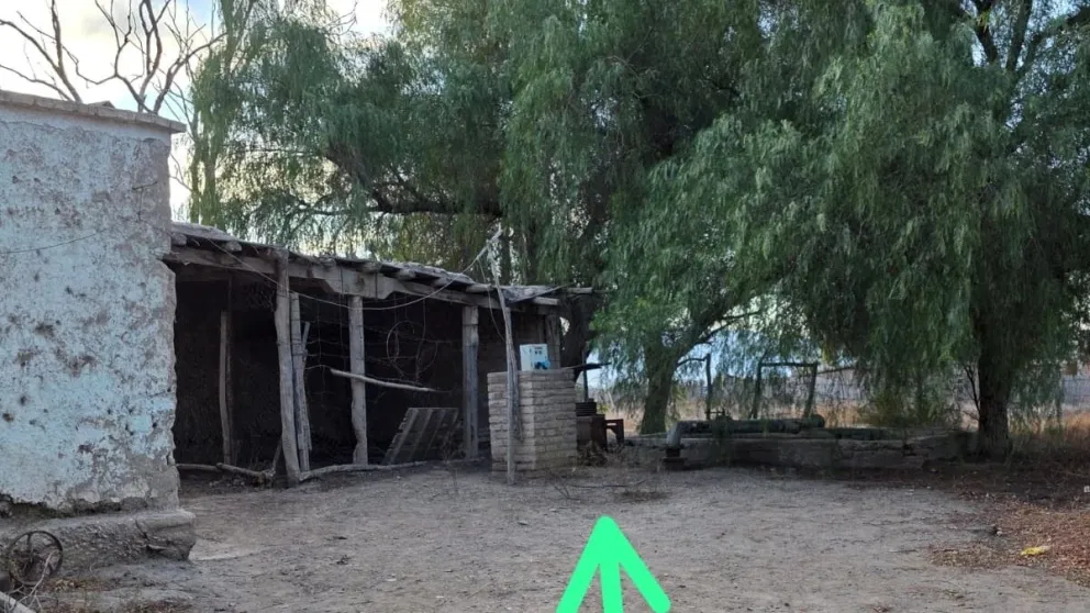 El lugar donde se encuentra ubicada la bomba que intentaron sustraer en una finca de Albardón.