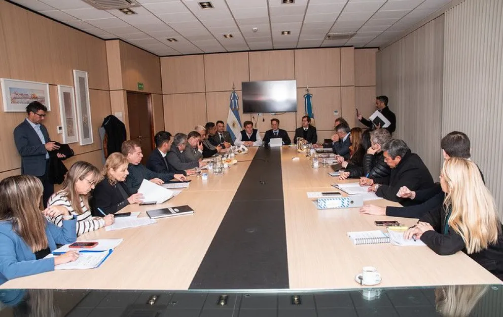 La reunión de comisiones de este lunes que contó con la presencia del ministro de Producción, Gustavo Fernández, y su par de Minería, Juan Pablo Perea.