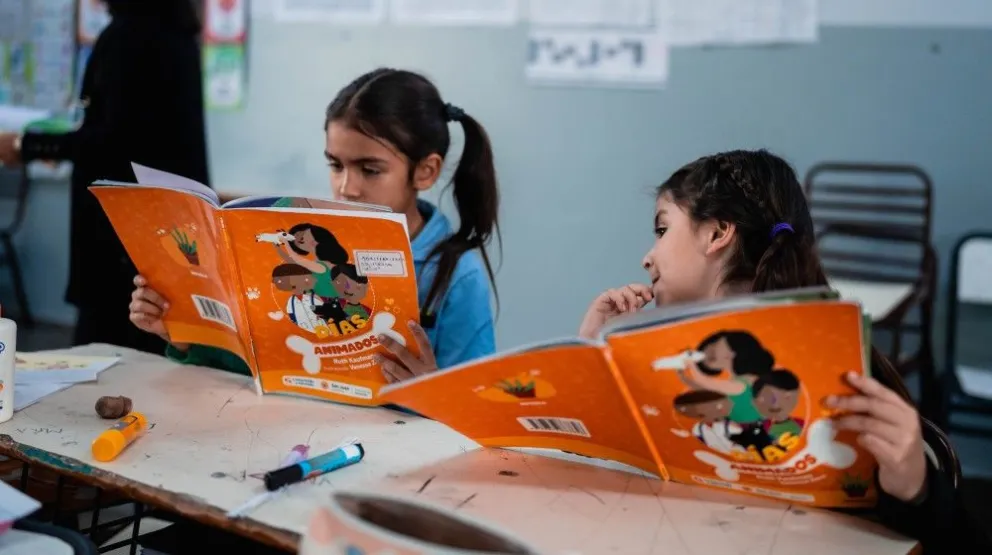 La gestión orreguista lanzó el programa Comprendo y Aprendo,  un plan provincial de Alfabetización para todos los alumnos. 