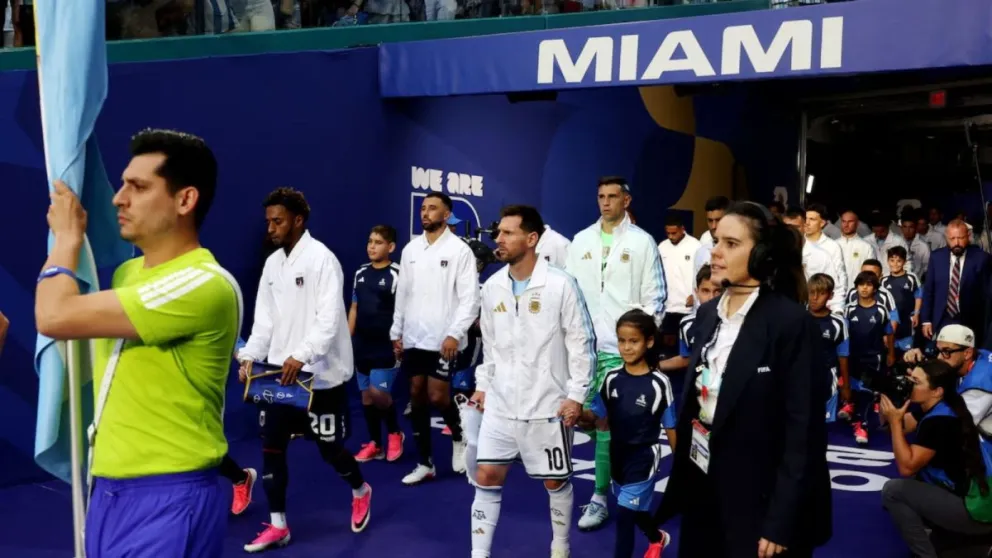 Messi, en su llegada al estadio Hard Rock Stadium de Miami.