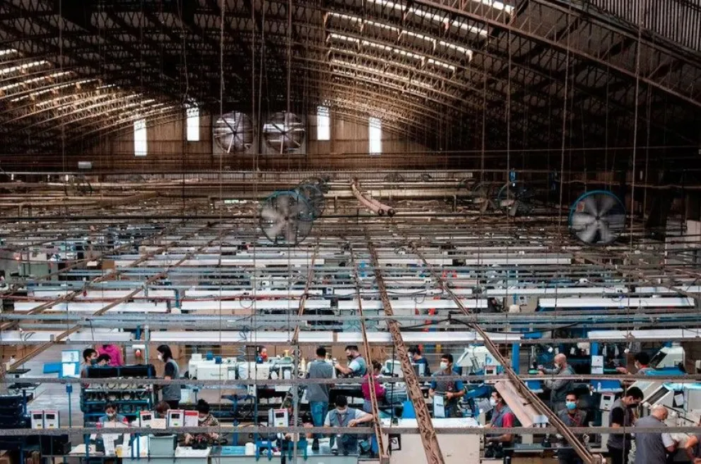 Grupo Dass fabricaba zapatillas Nike y Adidas en Eldorado desde 2008.