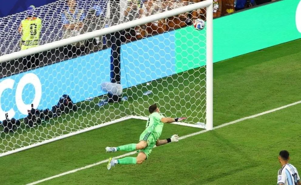 El impactante golazo de Sidny Lopes contra la selección argentina que fue elegido como el mejor del Mundial.