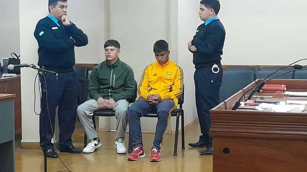 Thiago Narváez, a la izquierda, y Agustín Vila, durante la audiencia de esta jornada.