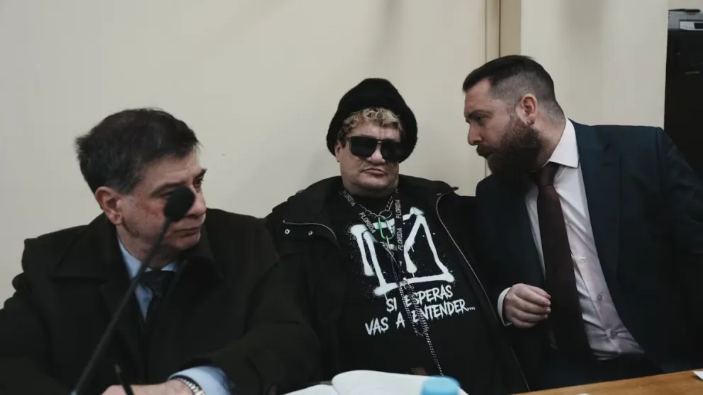 Lo que dejó la primera audiencia del juicio a Pity Álvarez: se quedó dormido, dibujó y dijo que declarará más adelante.