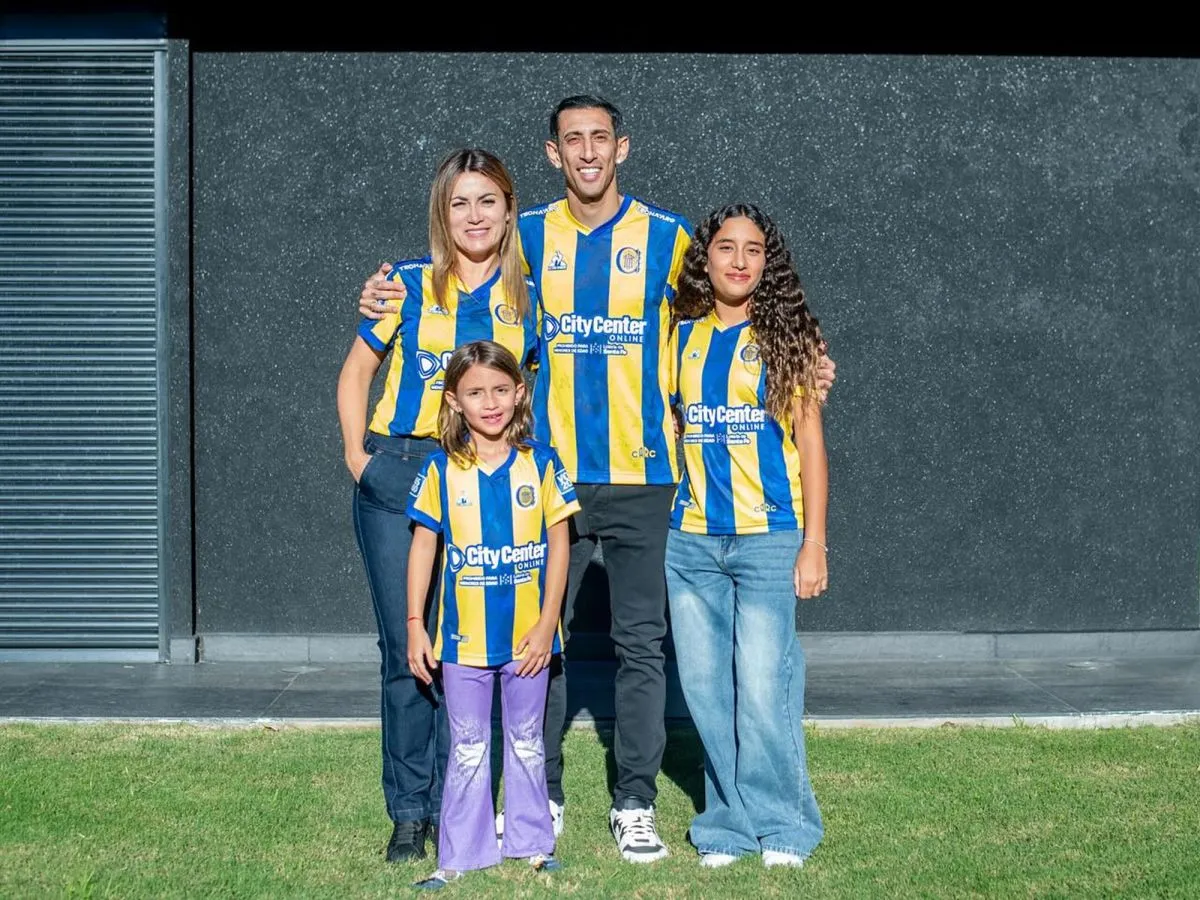 El gesto de Ángel Di María con un nene que vendía camisetas de Central junto a su papá y sufrió un robo tras el clásico de Rosario