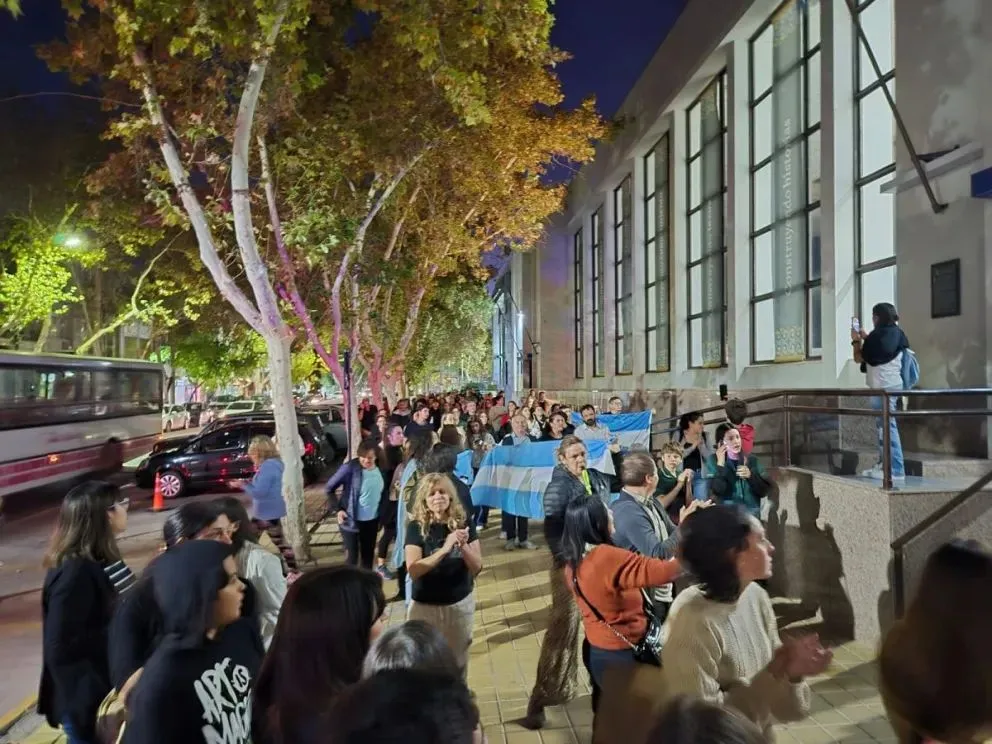 Los padres de los colegios preuniversitarios en una protesta durante este año.