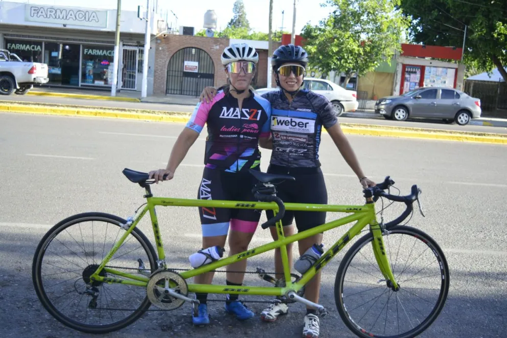 Majo Quiroga y Gabriela, su guía.