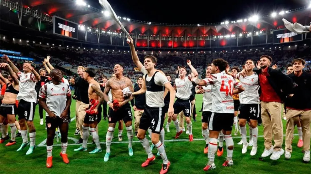 Estudiantes de La Plata protagonizó una noche histórica en el Maracaná y consiguió una clasificación inolvidable a la final de la Copa Libertadores 2026. 