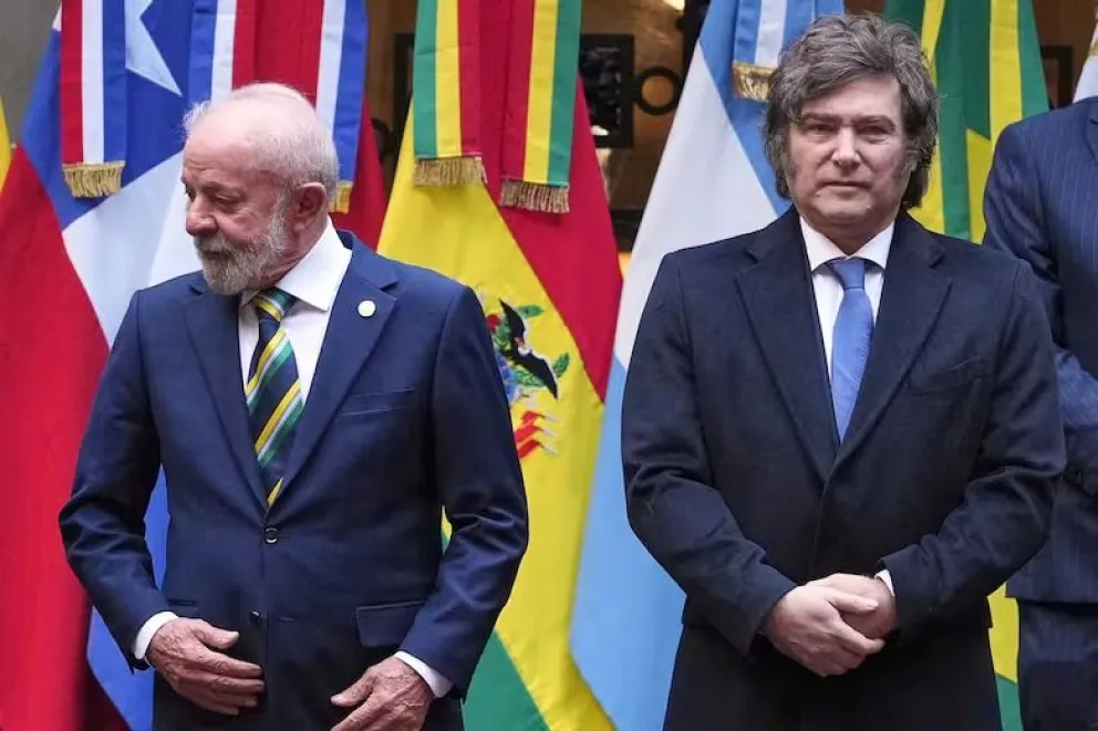 Lula y Milei, en la cumbre del Mercosur de 2025.