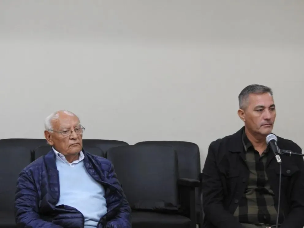 Imputaron a dos referentes de una cooperativa por estafas con casas del IPV (De izquierda a derecha: Segundo Justo Salazar y Miguel Ceferino Aciar) - Foto 0264Noticias.